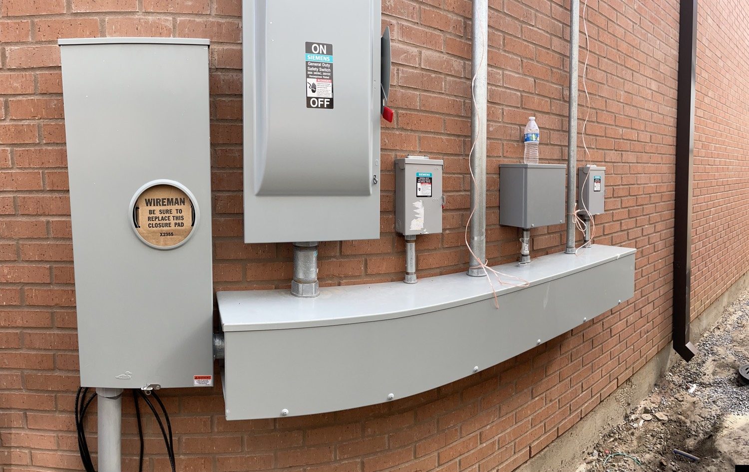 Service equipment